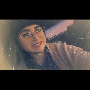 Meet your Posher, Magaly